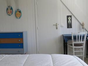 Maison de charme 3* avec WIFI, jardin clos, véranda, à 350m du port à Perros-Guirec - FR-1-368-254