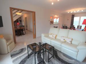 Maison 3* lumineuse à Fouesnant, proche centre, 6 pers., jardin, terrasse, à 4 km des plages - FR-1-481-82