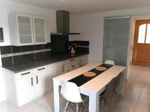 Maisons de vacances Les Oliviers - Maison 6-8 personnes : photos des chambres