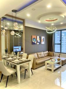 TripleTrees Apartment at Saigon Central - Rivergate Residence District 4