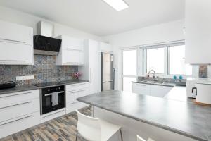 Happy Stay Apartment - Halefka Court