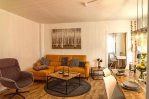 Kunstvoll - individuelle 4-Zimmer Ferienwohnung mit Balkon in Meißen