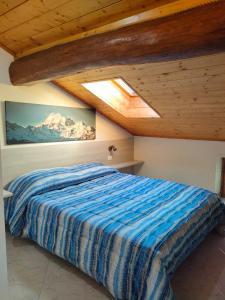 Double Room - Attic room in La Belle Epoque