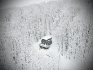 Mandy's Mountain Chalet - Newfane