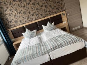 Double or Twin Room with Private Bathroom room in Hotel LACIN