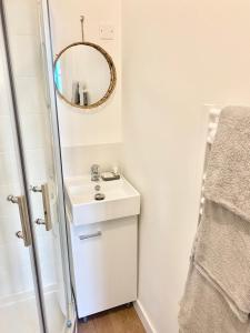 Appartements Studios charmants cosy a 5 minutes du centre-ville : photos des chambres