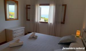 Apto Mar de Es Caló, a metros de la playa - Formentera Natural