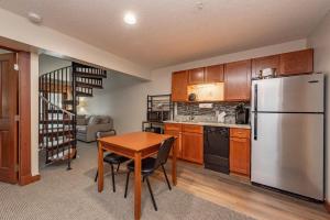 A312 One Bedroom & Loft Standard View