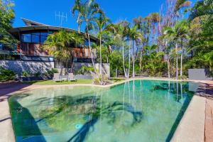 Surfside Beach House 23 Rainbow Shores Aircon Walk To Beach Pool