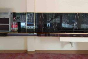 La Famille Guesthouse Pundaquit Mountain view and walking distance to beach