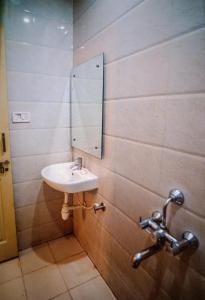 HOTEL PRAKAASH COMFORTS