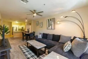 Lovely 2BR/2BA!5MIN to Disney! Angelstadium! HondaCenter. - Orange