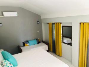 Airport Beach Hotel