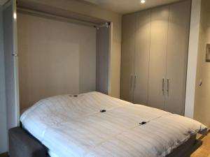 Cozy Belgrade Waterfront studio with Murphy bed