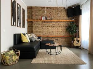 Elegant & Central 1Br w Free Parking & Coffee machine