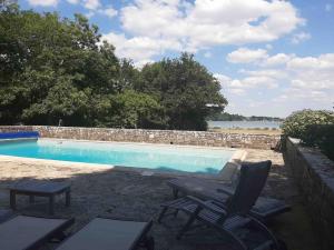 Villas Manoir au bord de l'eau avec piscine chauffee : photos des chambres