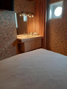 On our way to Antwerp, first stop