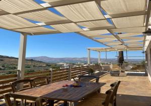 House of Athina and Fanourios