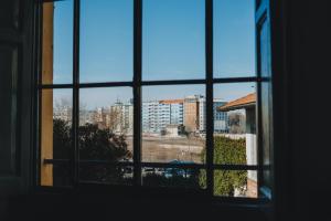 madama hostel and bistrot