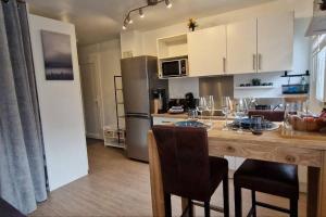 Beau studio très calme, parking privée gratuit, Netflix, Wifi