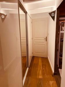 Sejours chez l'habitant VILLA SANTONI : photos des chambres