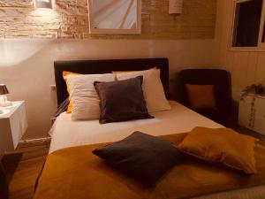 Sejours chez l'habitant VILLA SANTONI : photos des chambres
