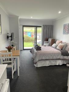 River Gardens Axedale Pet Friendly Farmstay B&B