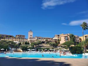 Village Cap Estérel Agay St Raphaël vue mer et piscine
