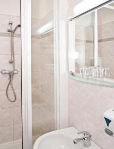 Superior Double Room room in Hotel Klastrom