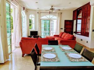 18br up to 50guest Castillos Playacar walk to Beach and 5th Ave 1000Mbps