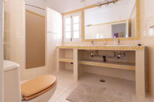 Lovely Rustic Casa Catita with amazing roof terrace views