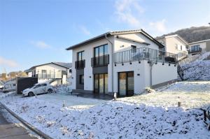 Ferienhaus direkt am Diemelsee-Heringhausen-Willingen-Toplage-Sauna-3 Schlafzimmer-2 Terrassen-109 qm-incl Wäsche