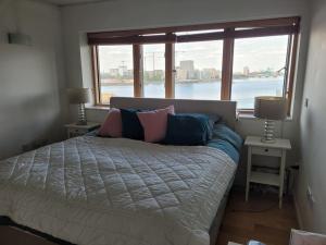 Stunning 3 Double Bedroom Apt in Greenwich near O2