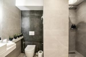 Luxury Downtown Apartment C2