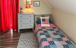 Cozy Home In Smoldzino With Wifi