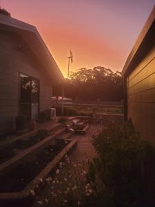 Spencer Lane Cottage & Granny Flat