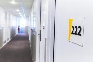 Hotels Premiere Classe Paris Ouest - Pont de Suresnes : photos des chambres