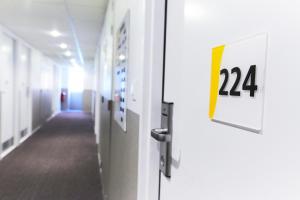 Hotels Premiere Classe Paris Ouest - Pont de Suresnes : photos des chambres