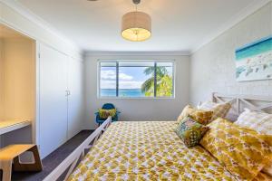 Sanctuary on Dutchies, 18 Gloucester Street - Water views, Air Conditioning, WiFi and Close To Town