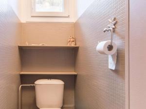 Appartement 3 Pièces 6 Pers, Balcons, Animaux Acceptés, Près Commerce - FR-1-330F-132