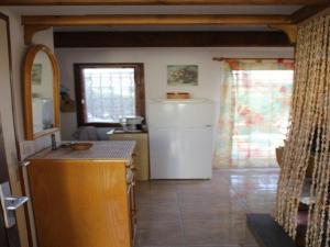 Villa T2 climatisée avec terrasse dans la pinède - FR-1-607-87