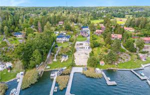 2 Bedroom Awesome Home In Åkersberga