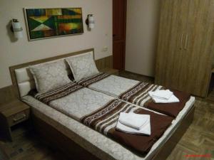 Two-Bedroom Suite with Mountain View room in Mineral 56