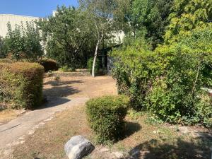 Maisons de vacances Villa au calme dans un ecrin de verdure : photos des chambres