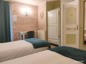 Hotels Le Royal Hotel : photos des chambres