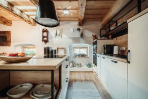 ČÁKYHO KÚRIA - mezonetový apartmán s krbom a saunami