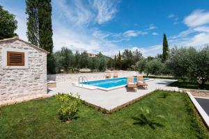 Holiday Villa Mirce - Lovište