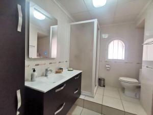 Deanna Magnifique villa vue mer situé à 1,5 Km de la plage