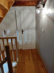Appartements Appartement T3 Duplex Cures ou vacances, En plein Centre-ville Allee d'Ethigny : photos des chambres