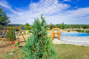 Holiday house Stara Vrata with a private pool